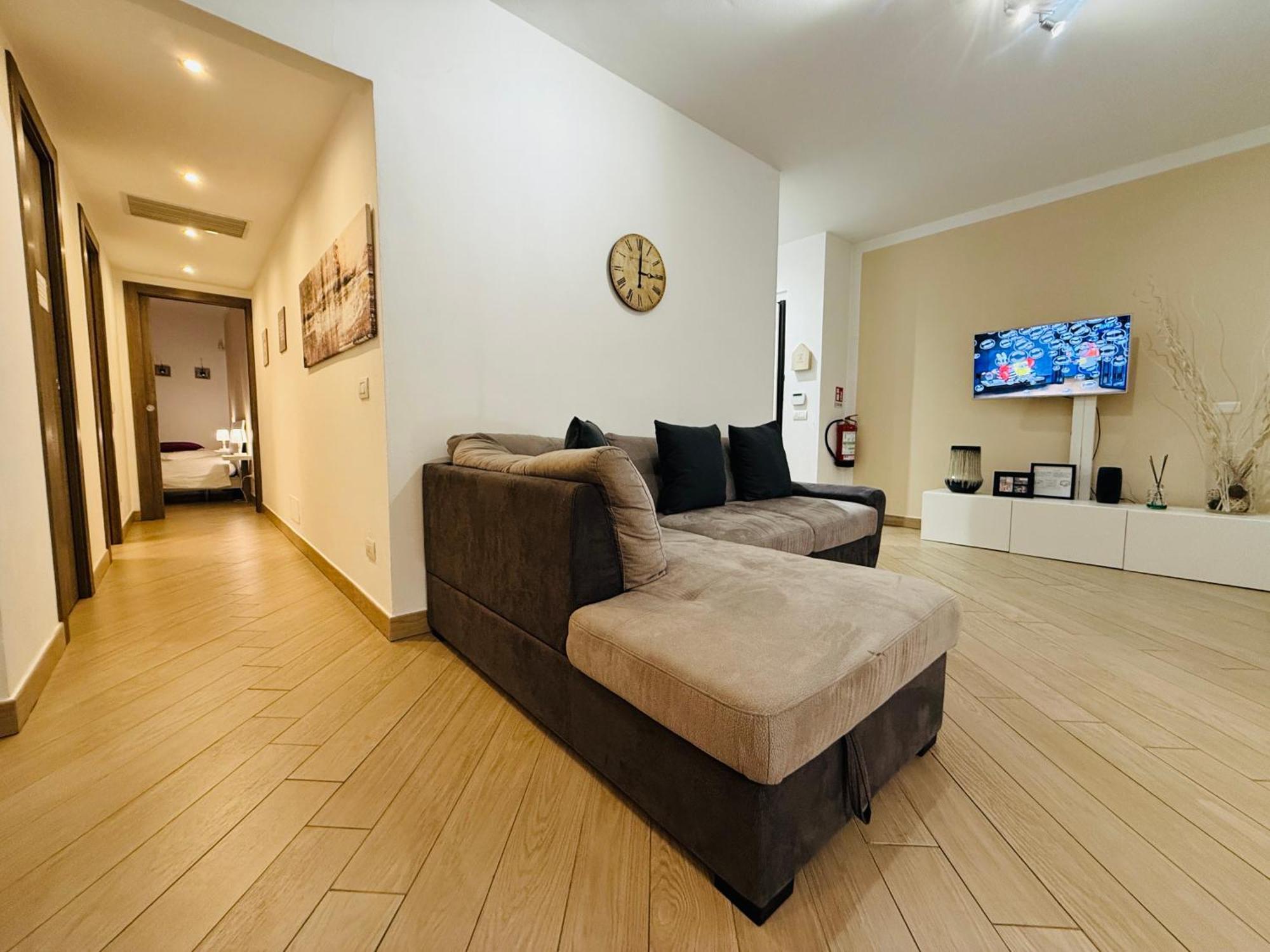 Comecasa Modern Apartment In Historical Centre Асті Екстер'єр фото